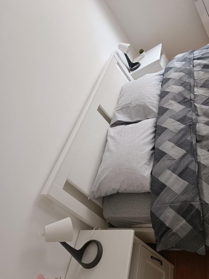White Apartment Belgrad Zewnętrze zdjęcie